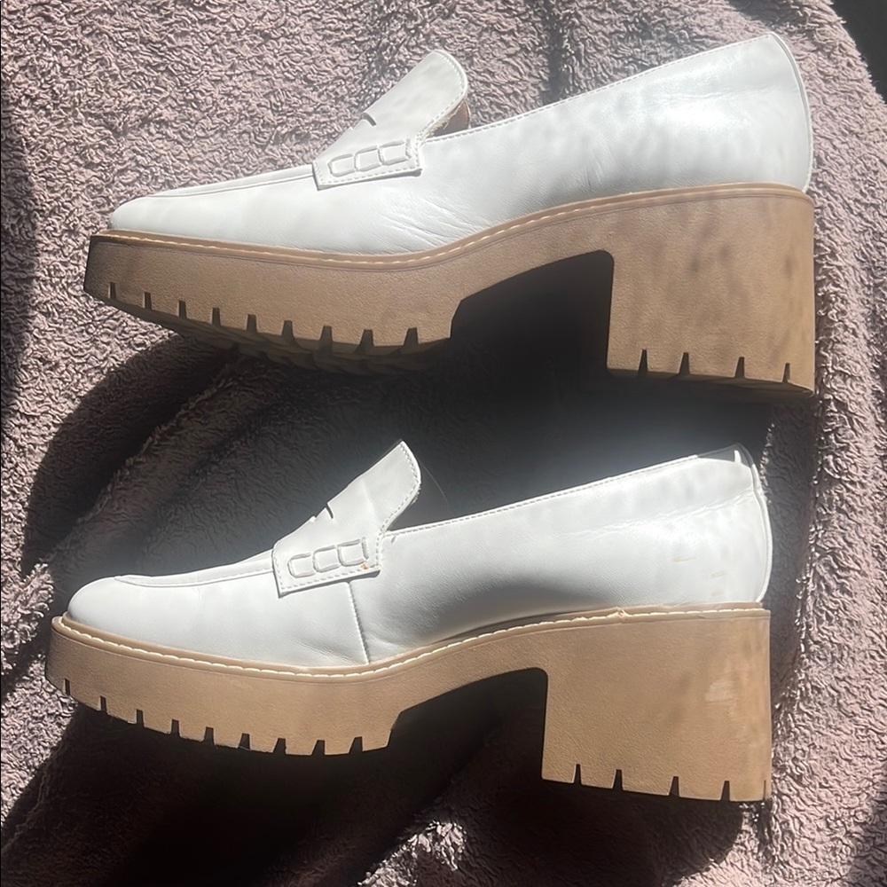 Elegant White Loafers for Women - Picture 5 of 8